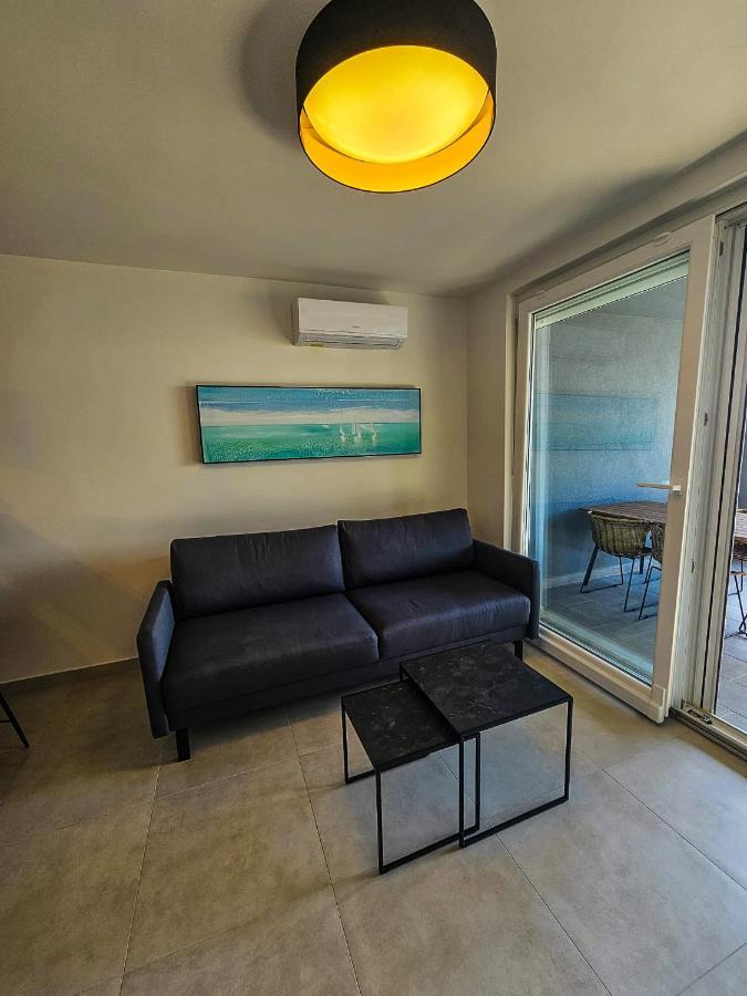 Aenona Beach Apartment Нин Экстерьер фото